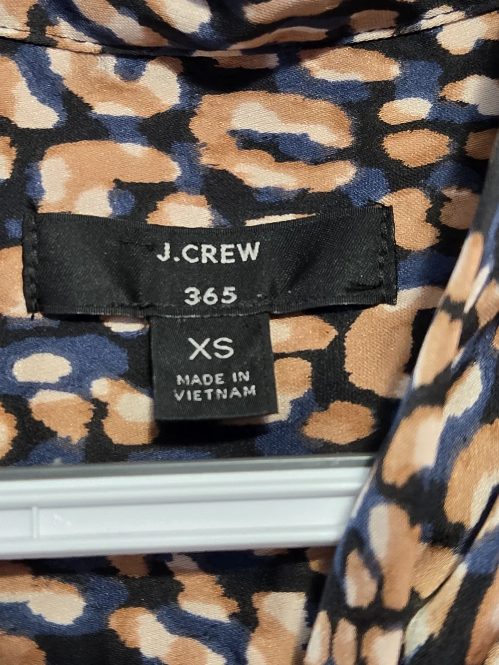 J.Crew 365 XS Leopard Print Tie Neck Sleeveless Blouse Animal Print Top
